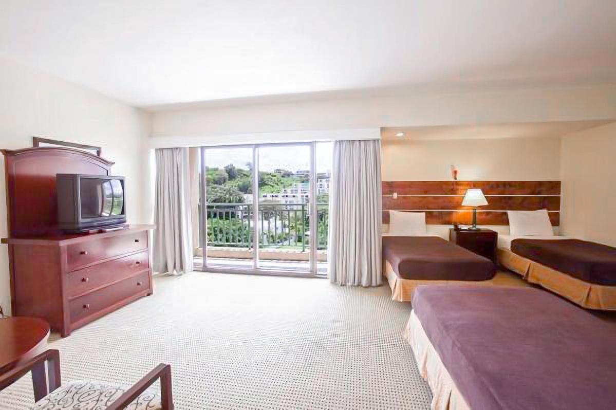 Holiday Resort & Spa Guam Tumon Room photo